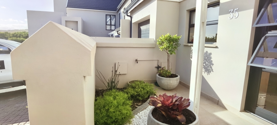 2 Bedroom Property for Sale in Hartland Lifestyle Estate Western Cape